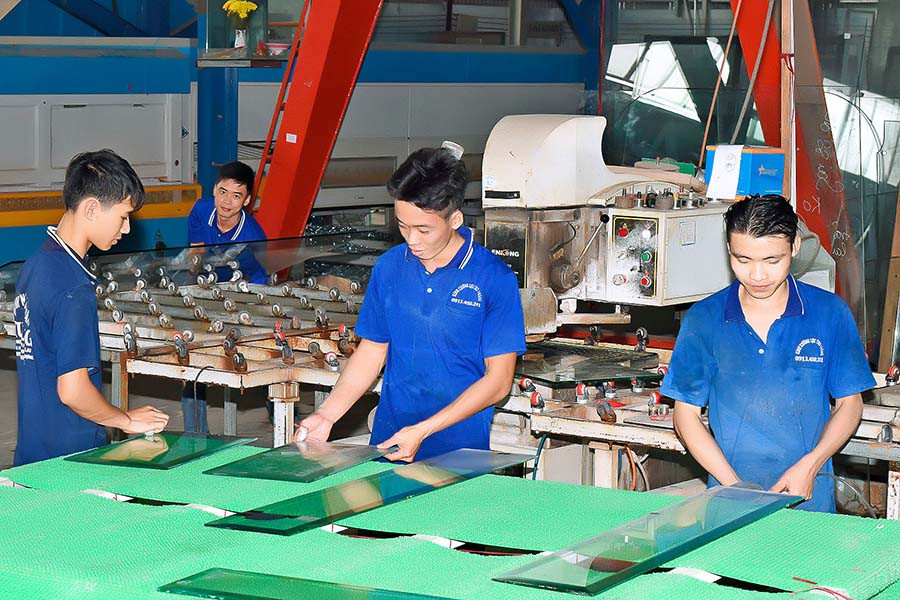 Dự kiến đến cuối năm 2018, toàn tỉnh sẽ có gần 4.900 doanh nghiệp đăng ký hoạt động. Ảnh: Đ.T