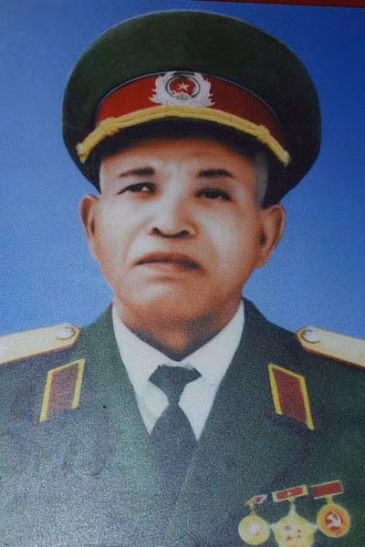 Thiếu tướng Kpă Thìn. Thiếu tướng Kpă Thìn.