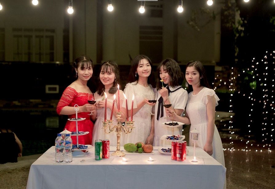 Thu Phương chia sẻ mình là người vui tính, hài hước nhưng cũng dễ xúc động.