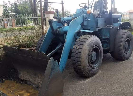 Máy xúc tang vật của vụ trộm