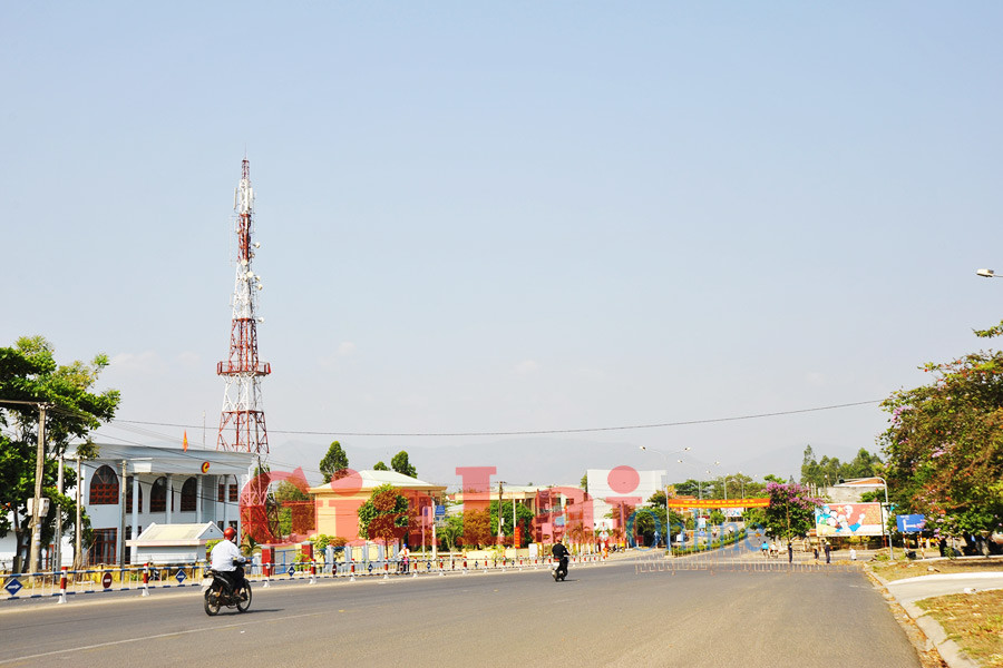 Một góc thị trấn Phú Túc. Ảnh: Nguyễn Giác Một góc thị trấn Phú Túc. Ảnh: Nguyễn Giác