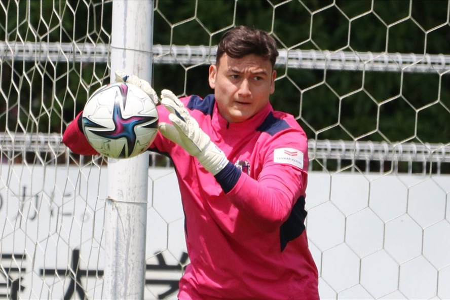 Đặng Văn Lâm vẫn chưa thể ra sân ở J.League, giải đấu cao nhất của Nhật Bản. Ảnh: Cerezo Osaka