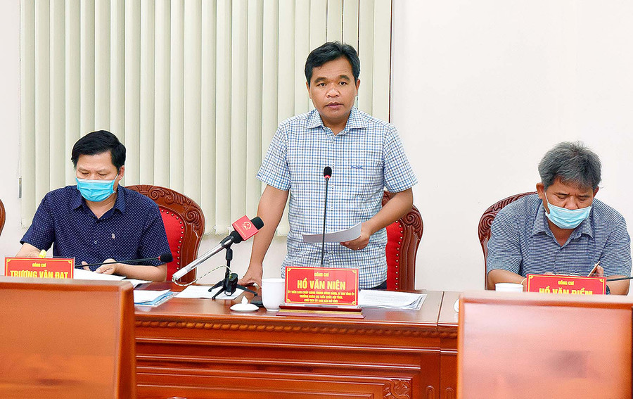 Bí thư Tỉnh ủy, Chủ tịch Ủy ban bầu cử tỉnh Gia Lai Hồ Văn Niên phát biểu tại tại buổi làm việc. Ảnh: Đức Thụy Ông Hồ Văn Niên-Ủy viên Ban Chấp hành Trung ương Đảng, Bí thư Tỉnh ủy phát biểu tại tại buổi làm việc. Ảnh: Đức Thụy