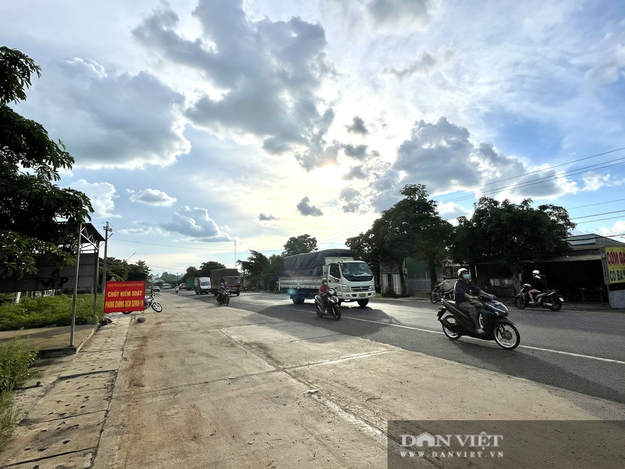 Tỉnh Đắk Lắk lập lại chốt kiểm dịch khi có ca nhiễm Covid-19 thứ 4 - Ảnh: Ngọc Giàu