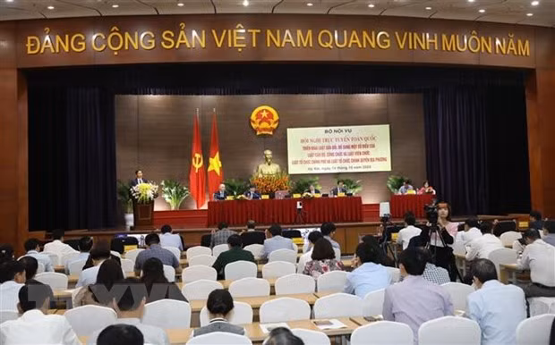 Bộ Nội vụ tổ chức Hội nghị trực tuyến toàn quốc triển khai một số bộ luật quan trọng. (Ảnh: Văn Điệp/TTXVN)