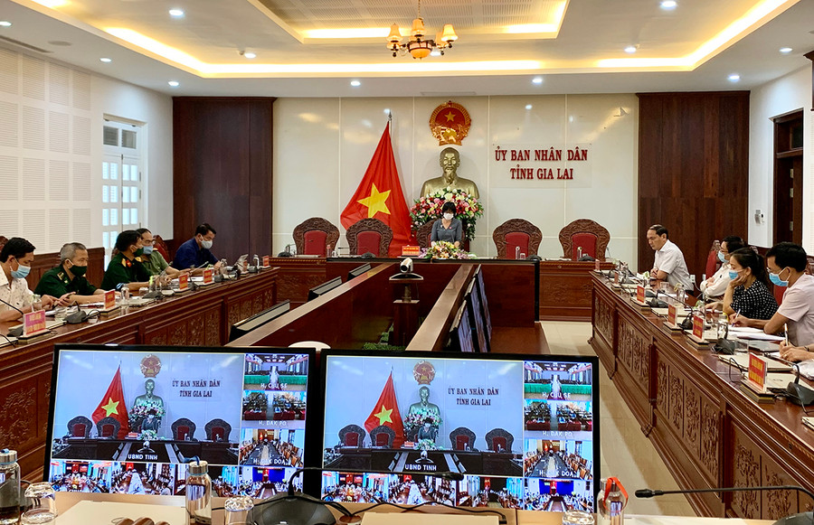 Quang cảnh cuộc họp trực tuyến tại điểm cầu UBND tỉnh. Ảnh: Như Nguyện Quang cảnh cuộc họp trực tuyến tại điểm cầu UBND tỉnh. Ảnh: Như Nguyện