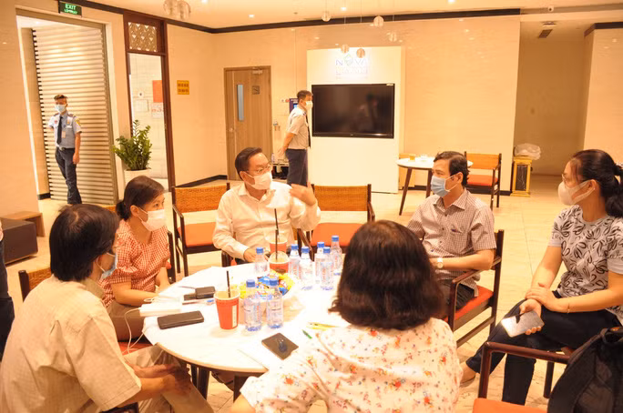 Sở Y tế TP HCM làm việc với ban quản lý tòa nhà 65 Nguyễn Du, quận 1