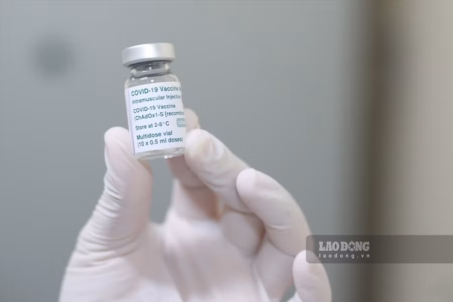 Vaccine COVID-19 của AstraZeneca. Ảnh: Hải Nguyễn