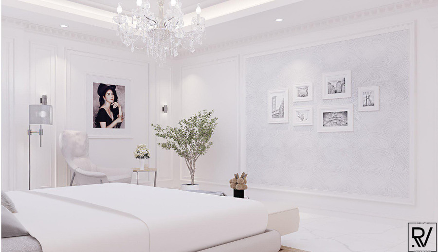 Phòng ngủ gây ấn tượng với không gian thoáng đãng và thời thượng, được trưng bày những bức ảnh lớn của chính chủ căn biệt thự. Lý Nhã Kỳ yêu thích sự đơn giản nên chỉ bài trí những vật dụng cần thiết. ẢNH: FBNV