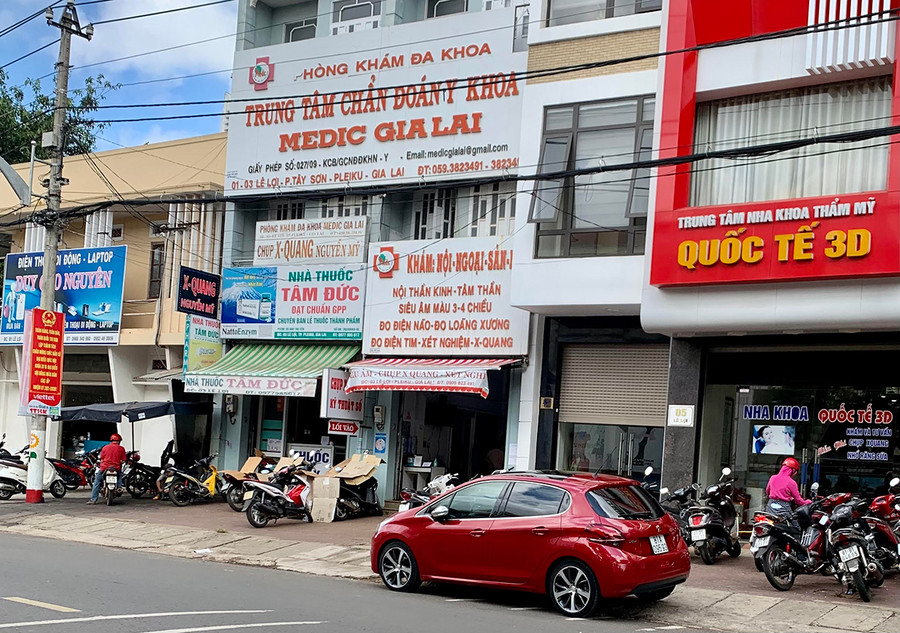  Phòng khám đa khoa Medic Gia Lai bị tạm đình chỉ hoạt động vì không an toàn phòng-chống dịch theo quy định của Bộ Y tế. Ảnh: Như Nguyện