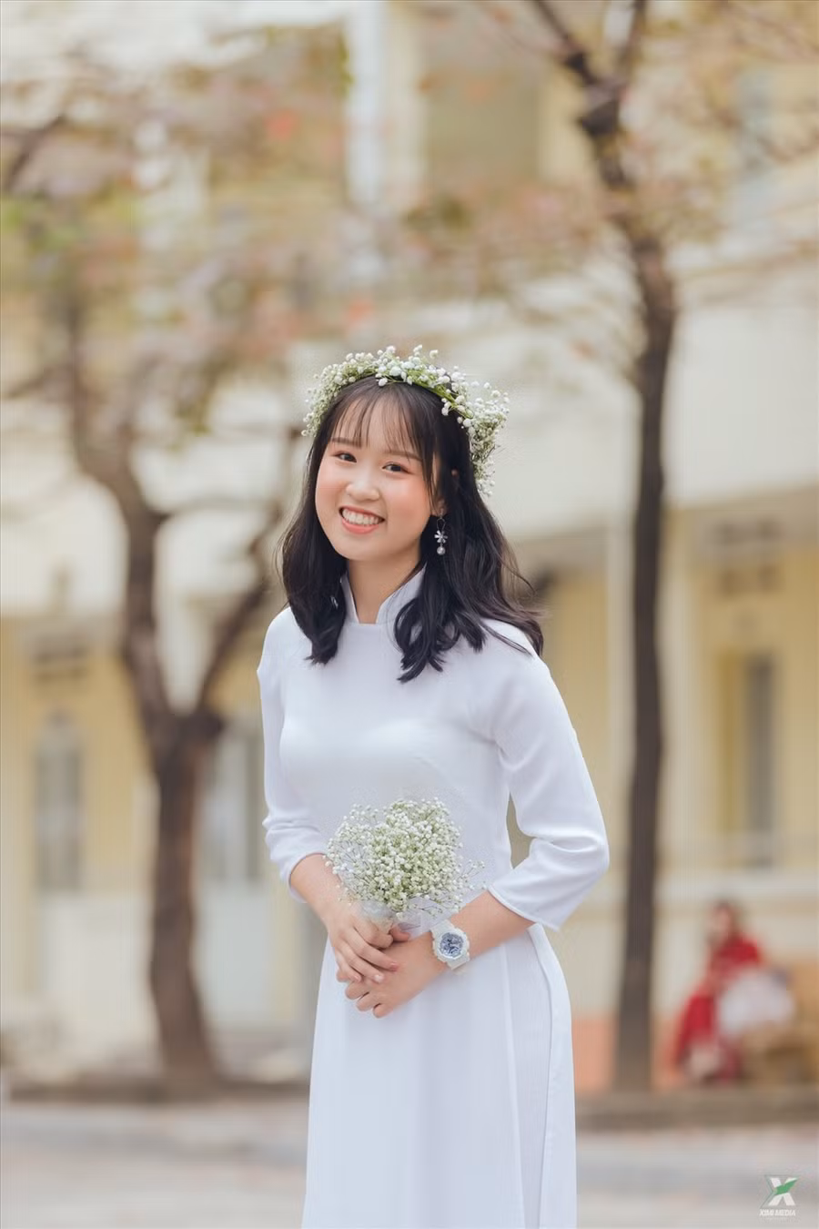 Cô học trò giỏi giang, xinh đẹp. Ảnh: NVCC