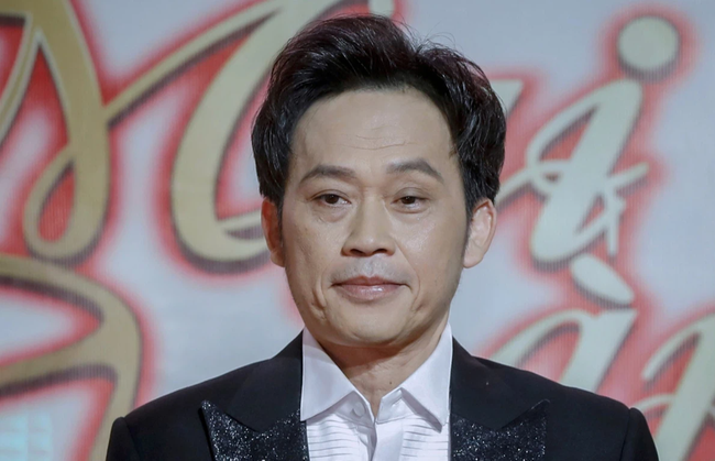 Nghệ sĩ Hoài Linh từng được phong tặng danh hiệu Nghệ sĩ Ưu tú năm 2016.