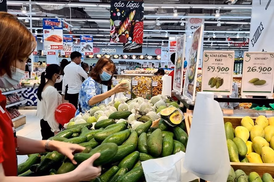 Các địa phương sẵn sàng nguồn cung hàng hóa, hỗ trợ Chính phủ và người dân chống dịch. Ảnh: Vũ Long