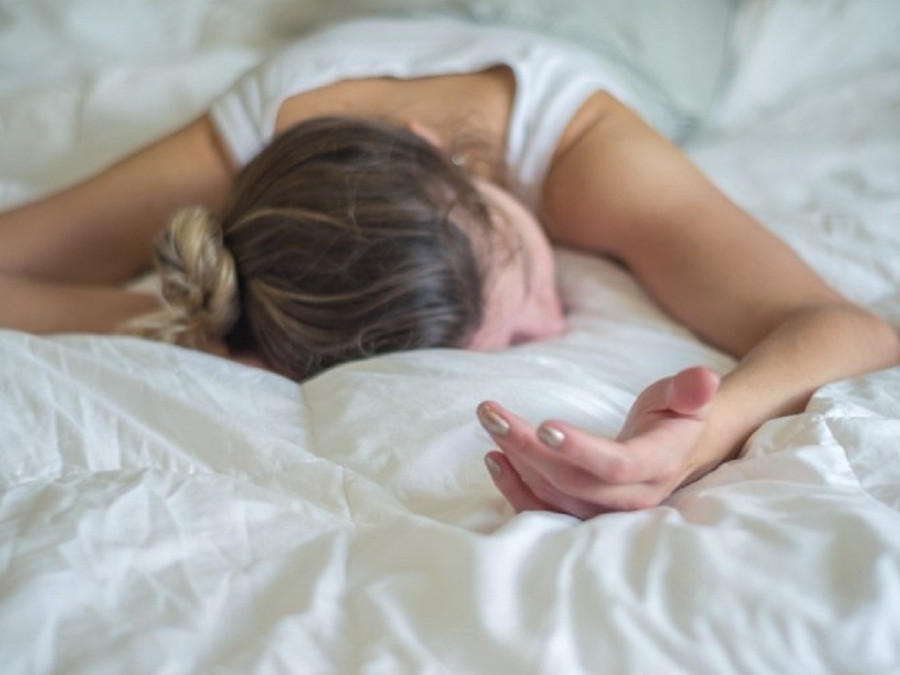 Đột ngột mất ý thức, ngất... là dấu hiệu cảnh báo nguy cơ đột quỵ. Ảnh: SHUTTERSTOCK