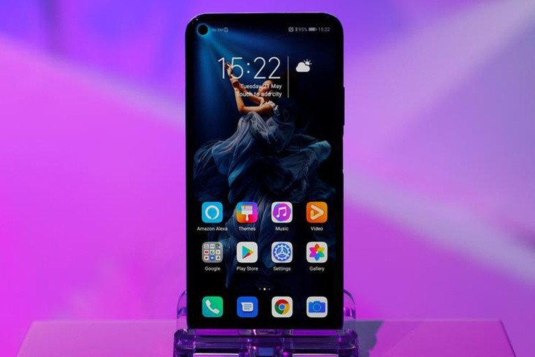 Các ứng dụng Google đã sẵn sàng trở lại với điện thoại Honor. ẢNH: REUTERS