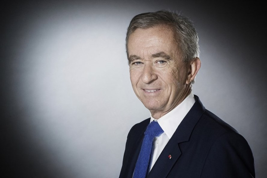  Tỉ phú Pháp Bernard Arnault vượt qua Jeff Bezos trở thành người giàu nhất thế giới. Ảnh: AFP.