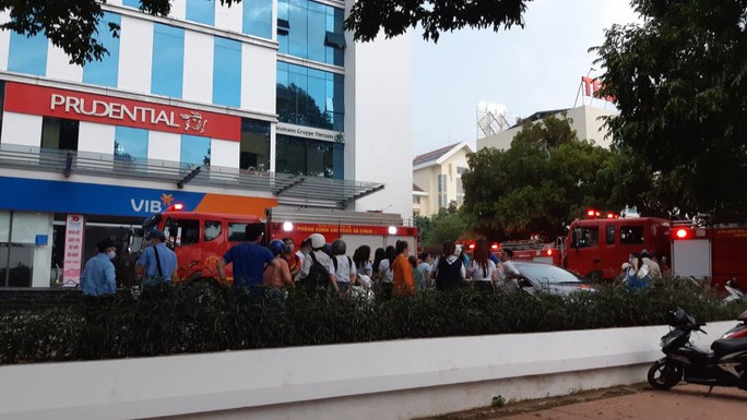 Vụ hỏa hoạn xảy ra tại tòa nhà của ngân hàng, bảo hiểm, trung tâm ngoại ngữ Vụ hỏa hoạn xảy ra tại tòa nhà của ngân hàng, bảo hiểm, trung tâm ngoại ngữ