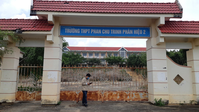 Trường THPT Phan Chu Trinh phân hiệu 2 bị bỏ hoang