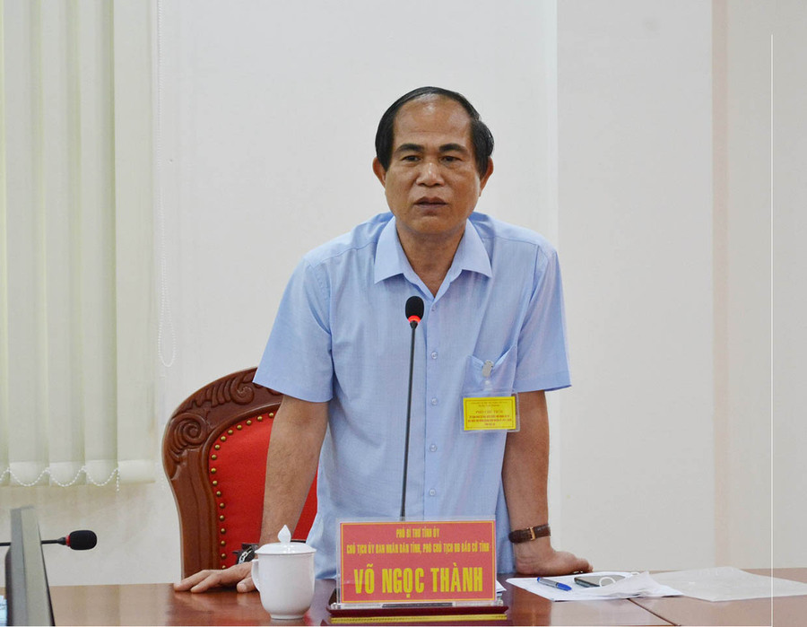 Phó Bí thư Tỉnh ủy, Chủ tịch UBND tỉnh, Phó Chủ tịch Ủy ban bầu cử tỉnh Võ Ngọc Thành phát biểu ý kiến tại phiên họp. Ảnh: Phương Dung Chủ tịch UBND tỉnh Võ Ngọc Thành phát biểu ý kiến tại phiên họp. Ảnh: Phương Dung
