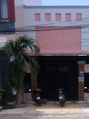 Trụ sở Công ty BWGroup đóng cửa, không giao dịch