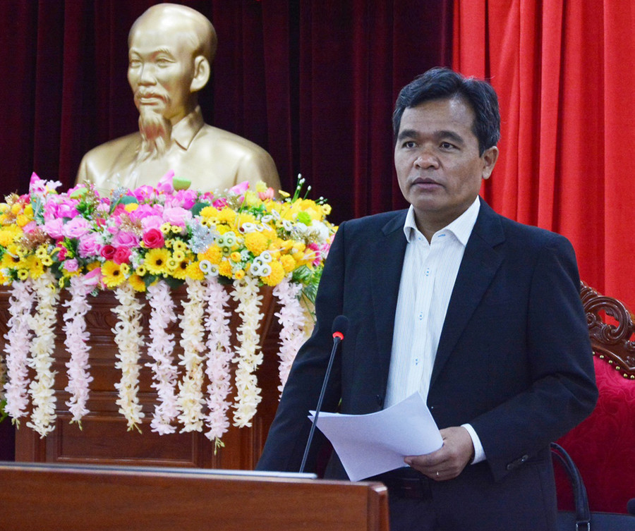 Ủy viên Ban Chấp hành Trung ương Đảng, Bí thư Tỉnh ủy, Trưởng đoàn đại biểu Quốc hội tỉnh, Chủ tịch Ủy ban bầu cử tỉnh Hồ Văn Niên phát biểu tại phiên họp. Ảnh: Phương Dung Bí thư Tỉnh ủy Hồ Văn Niên kết luận tại phiên họp. Ảnh: Phương Dung Bí thư Tỉnh ủy Hồ Văn Niên phát biểu tại phiên họp. Ảnh: Phương Dung