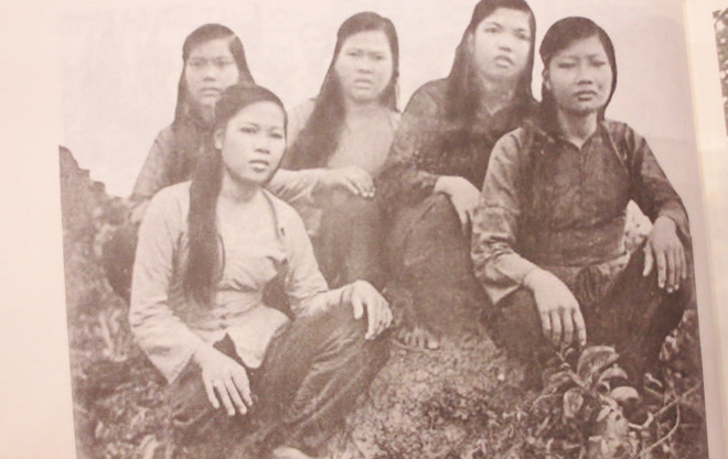 Thanh niên xung phong đường 1C đa phần là những cô gái tuổi 18-20.