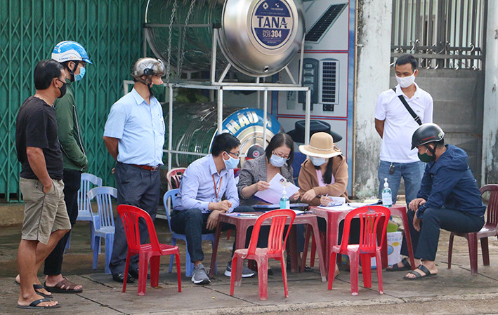  Xử lý nghiêm các trường hợp không không chấp hành nghiêm các quy định về phòng-chống dịch Covid-19. Ảnh: Quang Tấn