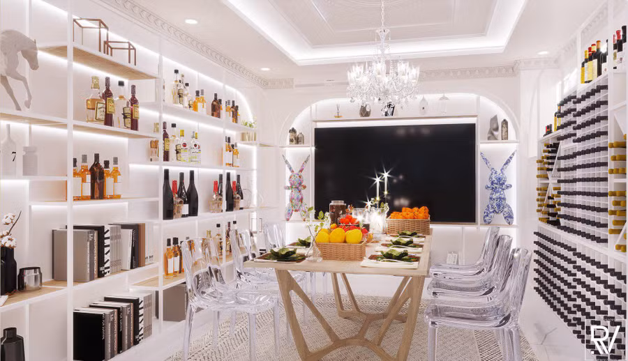 Diễn viên Kiều nữ và đại gia cho biết cô khá vất vả khi bị viêm họng, sốt lạnh trong suốt quá trình giám sát, theo dõi công trình và các khâu thiết kế. ẢNH: FBNV