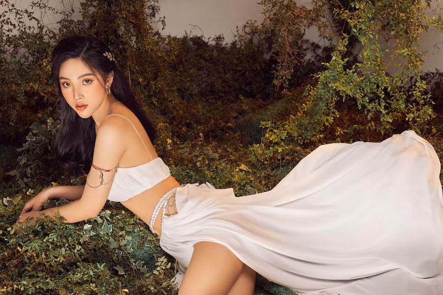 Hiện tại, cô dành thời gian để cải thiện hình thể, trau dồi thêm khả năng ngoại ngữ để phục vụ tốt hơn cho công việc và định hướng của bản thân trong tương lai. ẢNH: NVCC