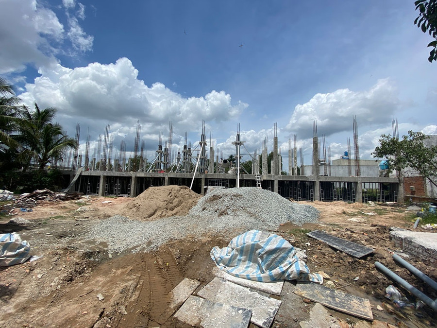 Việc cho xây dựng và cấp sổ hồng cho căn hộ mini đã phát sinh nhiều hệ lụy, nhất là gây quá tải cho hệ thống hạ tầng. Ảnh: ĐÌNH SƠN