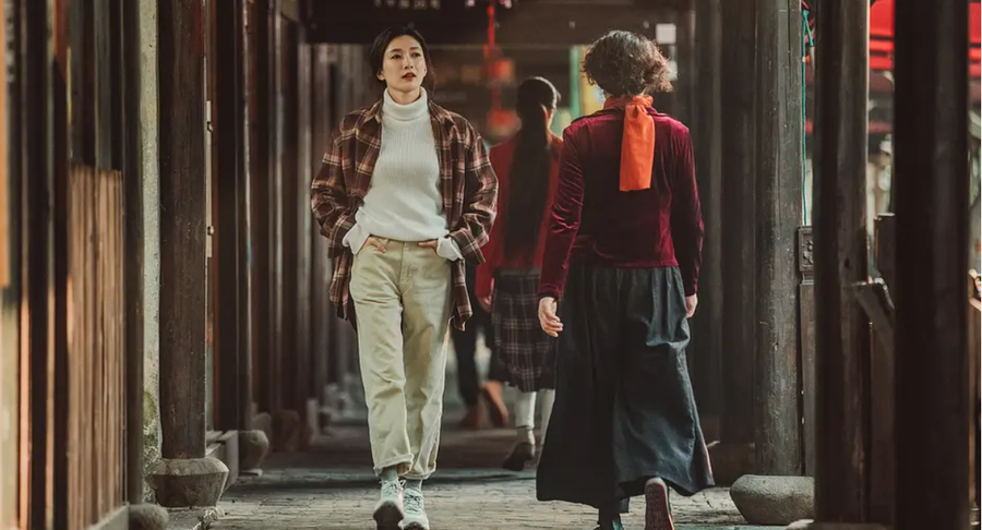 Theo khán giả, Vương Mạn Ni của 30 chưa phải là hết là vai diễn ấn tượng hiếm hoi của Giang Sơ Ảnh trong những năm gần đây. ẢNH: WEIBO NV