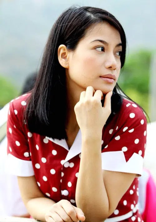 Năm 17 tuổi, Trương Ngọc Ánh một mình vào Sài Gòn thuê phòng trọ, gây dựng sự nghiệp từ đôi bàn tay trắng.