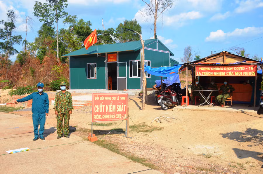 Chốt kiểm soát phòng-chống dịch Covid-19 trên tuyến biên giới của Đồn Biên phòng Cửa khẩu Quốc tế Lệ Thanh (huyện Đức Cơ). Ảnh: Vĩnh Hoàng