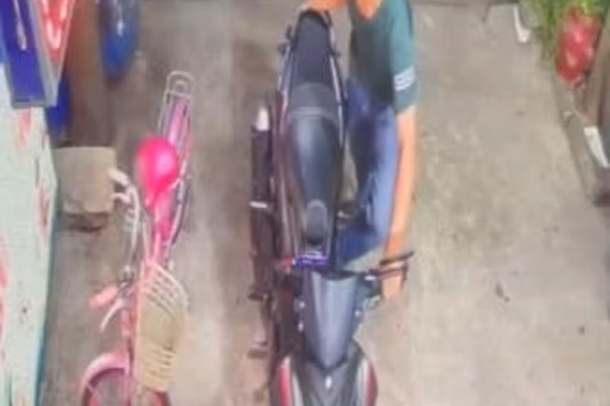 Nghi phạm đâm bác sĩ tử vong ở thành phố Thuận An, Bình Dương. Ảnh: Công an cung cấp