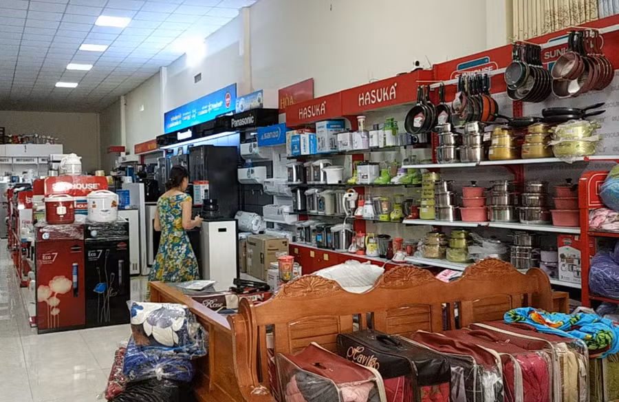 Do ảnh hưởng của dịch Covid-19, hoạt động kinh doanh của các doanh nghiệp, hộ kinh dooanh bị giảm sút về doanh thu, hiệu quả kinh doanh