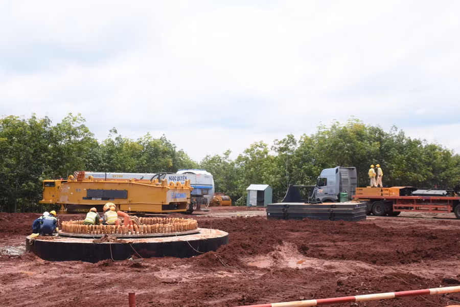 Lãnh đạo Công ty cổ phần Phong điện Ia Pết Đak Đoa cho biết, trong quá trình đầu tư tại Gia Lai, doanh nghiệp nhận được sự hỗ trợ tích cực của tỉnh. Ảnh: Minh Nguyễn