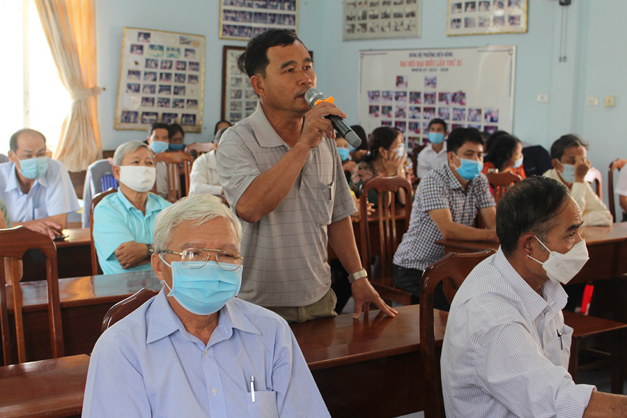 Cử tri Võ Đình Biên (tổ 1, phường Diên Hồng, TP. Pleiku) chia sẻ ý kiến tại buổi tiếp xúc với những người ứng cử đại biểu HĐND. Ảnh: Phan Lài Cử tri Võ Đình Biên (tổ 1, phường Diên Hồng, TP. Pleiku) chia sẻ ý kiến tại buổi tiếp xúc những người ứng cử đại biểu HĐND. Ảnh: Phan Lài