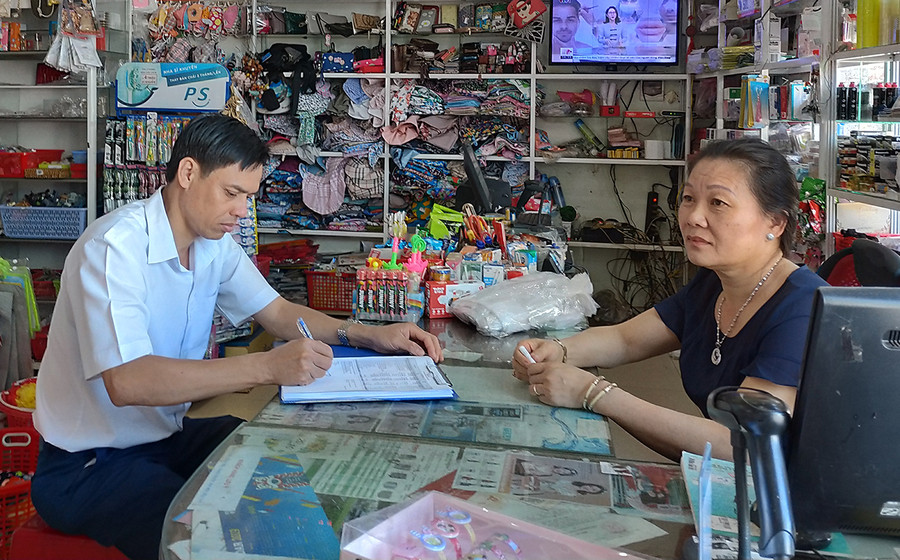 Ngành Ngân hàng tiếp tục ưu tiên vốn tín dụng cho hoạt động sản xuất kinh doanh, góp phần tăng trưởng kinh tế bền vững. Ảnh: Sơn Ca Ngành Ngân hàng tiếp tục ưu tiên vốn tín dụng cho hoạt động sản xuất kinh doanh, góp phần tăng trưởng kinh tế bền vững. Ảnh: Sơn Ca