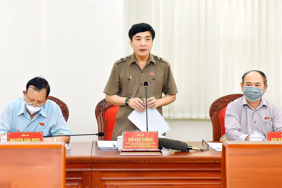 Ông Bùi Văn Cường-Tổng Thư ký Quốc hội, Chủ nhiệm Văn phòng Quốc hội phát biểu tại hội nghị. Ảnh: Đức Thụy