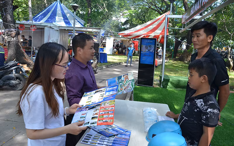 Ngày Hội Du lịch TP Hồ Chí Minh lần thứ 16, năm 2020 thu hút đông đảo khách tham quan.