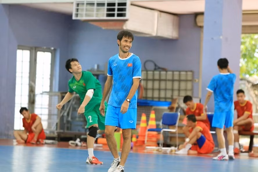 Huấn luyện viên Phạm Minh Giang hài lòng với kết quả hoà 0-0 của đội tuyển Futsal Việt Nam. Ảnh: VFF