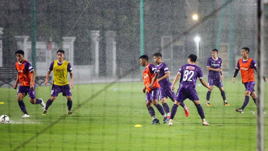 U.23 Việt Nam tập luyện tại Hà Nội. Ảnh: MINH TÚ