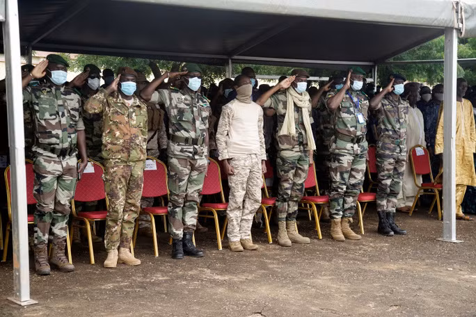  Quân đội Mali vẫn nắm giữ các vai trò chủ chốt trong chính phủ sau cuộc cải tổ nội các. Ảnh: Reuters