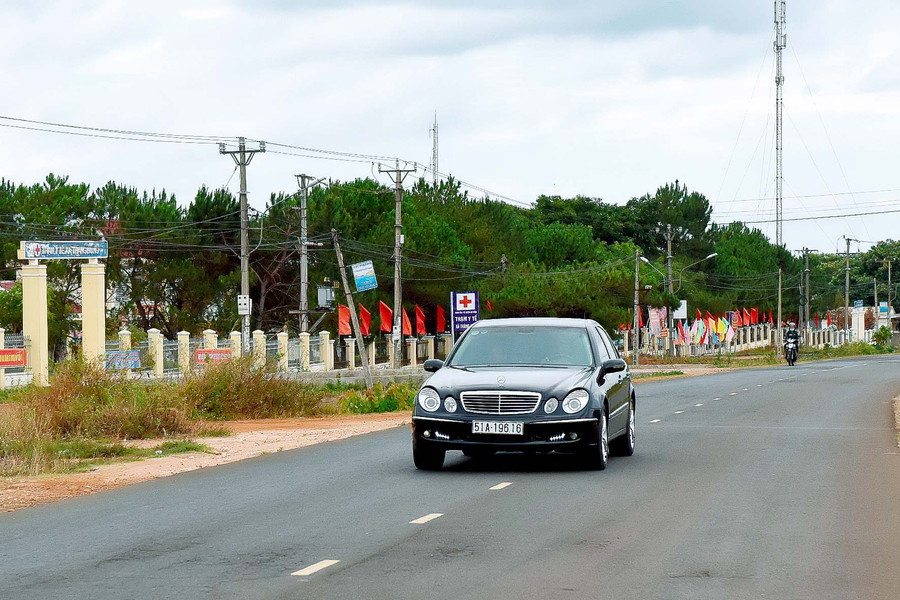  Từ năm 2015 đến nay, bằng nhiều nguồn vốn khác nhau, xã đã được đầu tư xây dựng hơn 20 km đường bê tông về các trục xóm. Qua đó đã giúp người dân đi lại thuận tiện, góp phần thúc đẩy phát triển kinh tế-xã hội của địa phương.