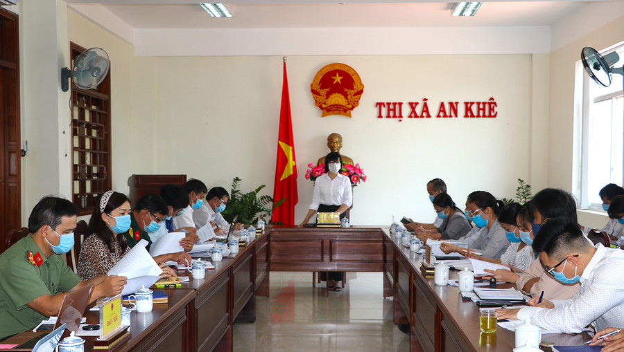 Quang cảnh buổi làm việc. Ảnh: Ngọc Minh