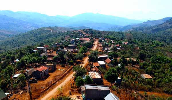 Làng Pờ Yầu hôm nay. Ảnh: Phạm Ngọc