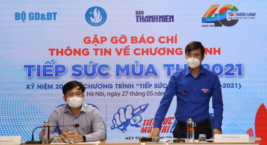 Anh Bùi Quang Huy phát biểu tại buổi gặp gỡ báo chí. ẢNH: ĐĂNG HẢI