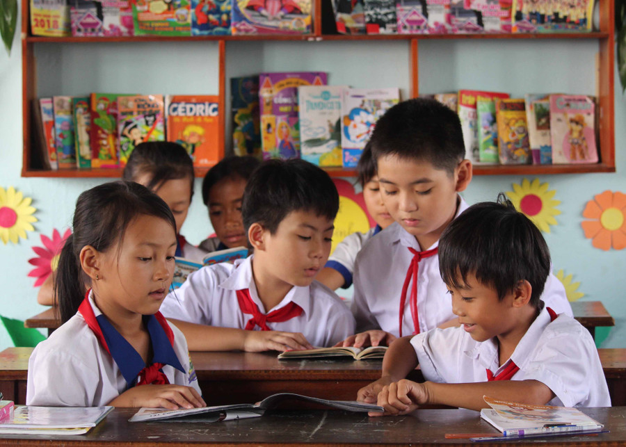 1. Năm học 2020-2021, ngành GĐ-ĐT huyện Chư Pưh gặt hái được nhiều thành tích khả quan trong việc dạy và học. Ảnh T.D