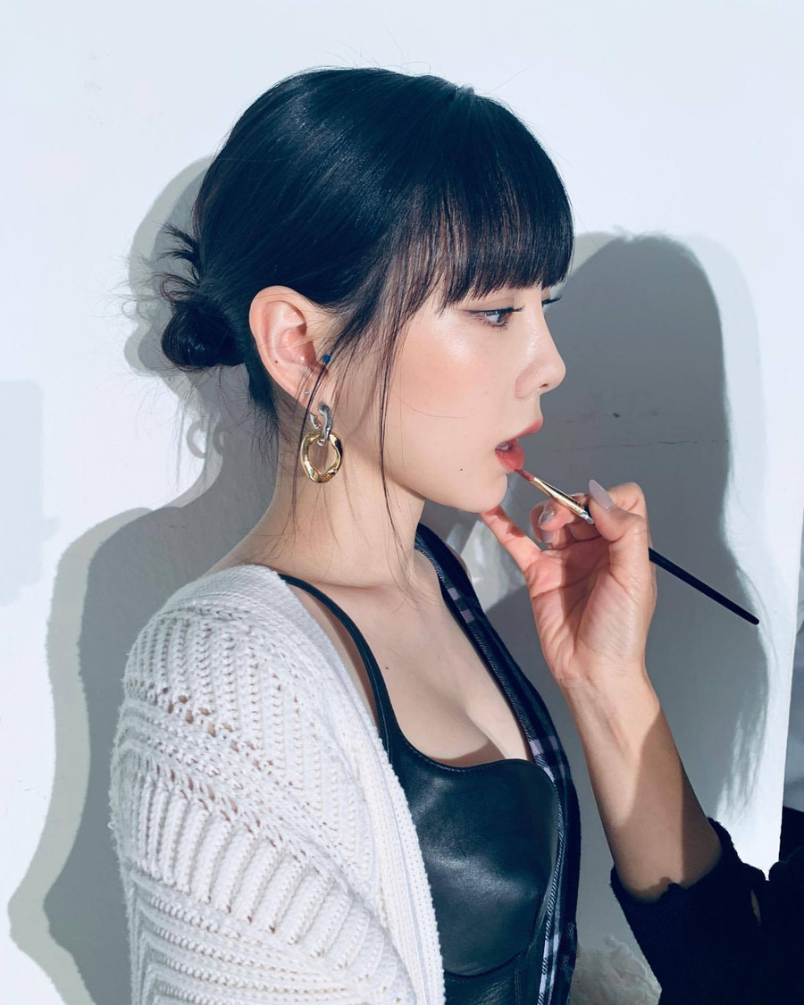 Cuối năm ngoái, Taeyeon phủ nhận tin đồn hẹn hò đàn em Ravi (VIXX). Trước đó, cô từng chịu công kích vì công khai tình cảm với Baekhyun (EXO). ẢNH: INSTAGRAM NV