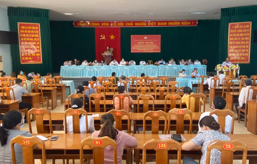 Quang cảnh buổi tiếp xúc cử tri tại thị xã Ayun Pa. Ảnh: Lê Nam